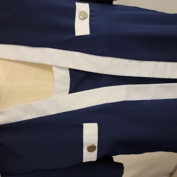 𝅺KATHIE Lee 2 piece navy blue trimmed in white pantsuit size medium - Picture 3 of 10